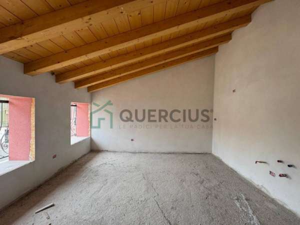 Foto Appartamento in Vendita a Belfiore Belfiore - Centro