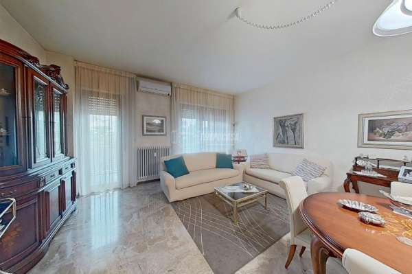 Foto Appartamento in vendita a Bergamo