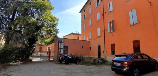 Foto Appartamento in vendita a Bologna