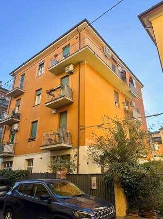 Foto Appartamento in vendita a Bologna