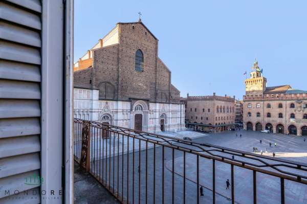 Foto Appartamento in vendita a Bologna