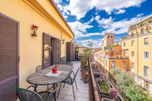 Foto Appartamento in vendita a Bologna