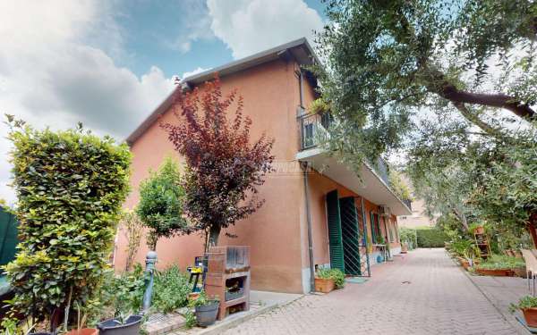 Foto Appartamento in vendita a Bologna