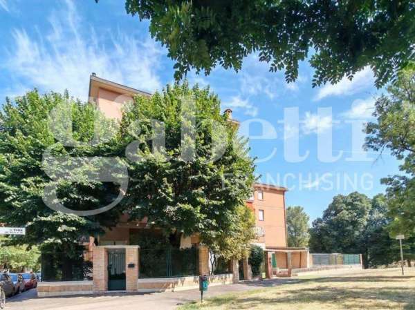 Foto Appartamento in vendita a Bologna