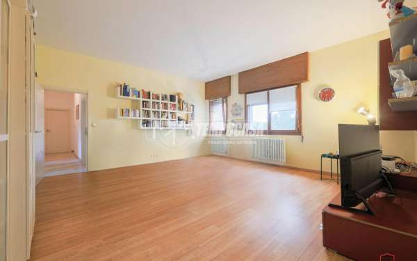 Foto Appartamento in vendita a Bologna