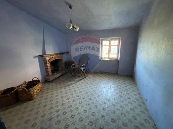 Foto Appartamento in vendita a Borgo A Mozzano