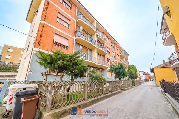 Foto Appartamento in vendita a Bra