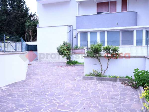 Foto Appartamento in vendita a Brindisi