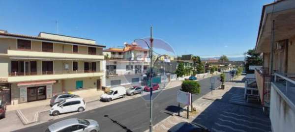 Foto Appartamento in vendita a Brusciano - 6 locali 243mq