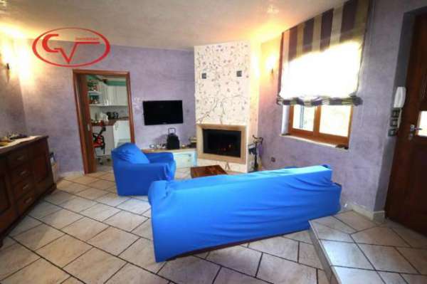 Foto Appartamento in vendita a Bucine - 5 locali 98mq