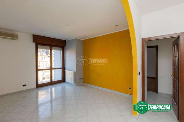 Foto Appartamento in vendita a Busto Arsizio