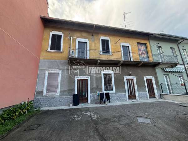 Foto Appartamento in vendita a Busto Arsizio