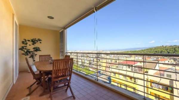 Foto Appartamento in vendita a Cagliari - 4 locali 193mq