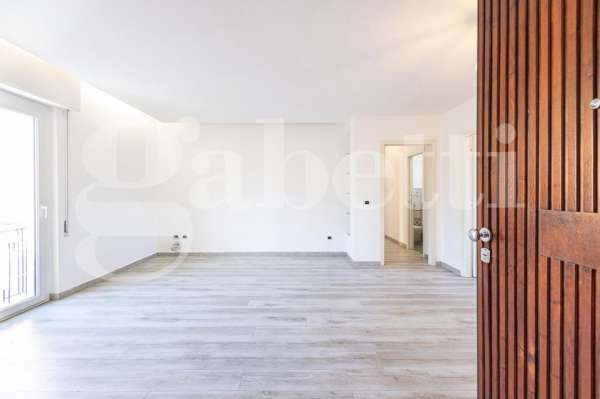 Foto Appartamento in vendita a Cagliari