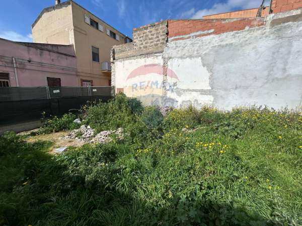 Foto Appartamento in vendita a Cagliari