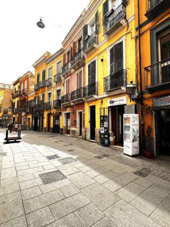 Foto Appartamento in vendita a Cagliari