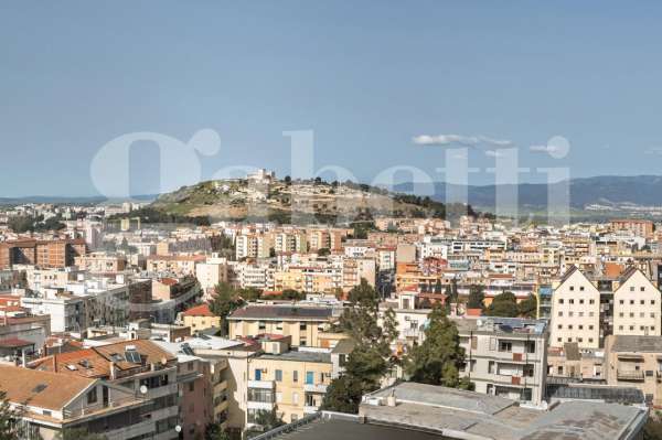 Foto Appartamento in vendita a Cagliari