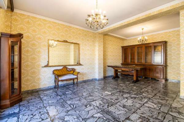 Foto Appartamento in vendita a Cagliari