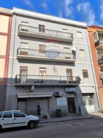 Foto Appartamento in vendita a Cagliari