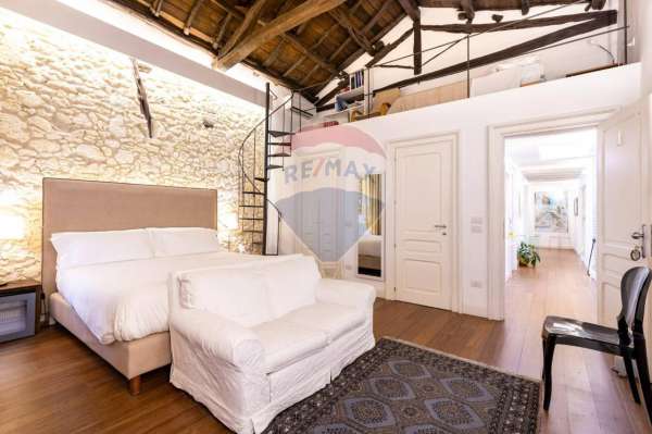 Foto Appartamento in vendita a Cagliari