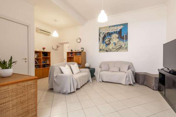 Foto Appartamento in vendita a Cagliari