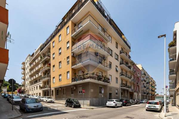 Foto Appartamento in vendita a Cagliari