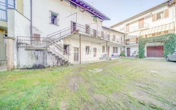 Foto Appartamento in vendita a Cairate