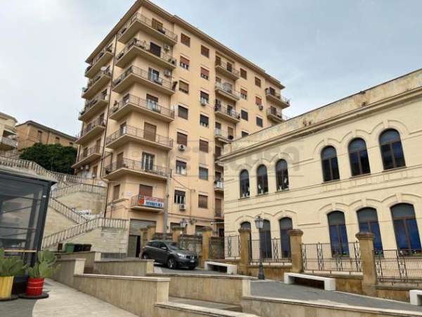 Foto Appartamento in vendita a Caltanissetta