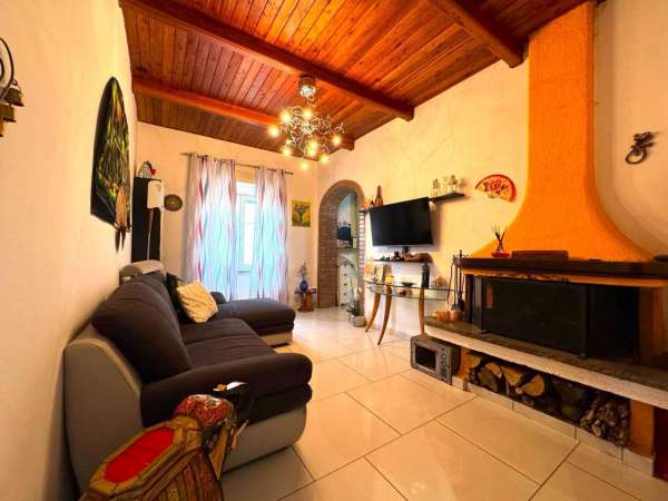 Foto Appartamento in vendita a Campiglia Marittima