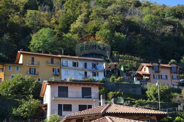 Foto Appartamento in vendita a Cannobio