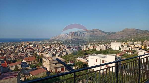 Foto Appartamento in vendita a Carini