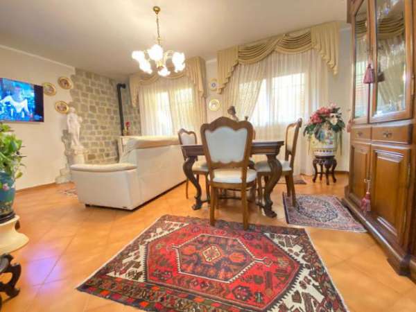 Foto Appartamento in vendita a Carrara 110 mq  Rif: 1289038