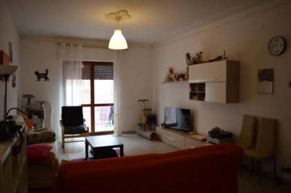 Foto Appartamento in vendita a Carrara 85 mq  Rif: 1288070