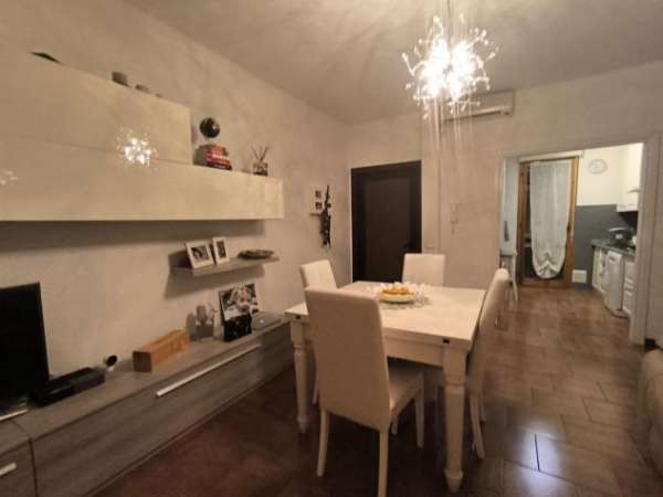 Foto Appartamento in vendita a Cascina 70 mq  Rif: 1315025