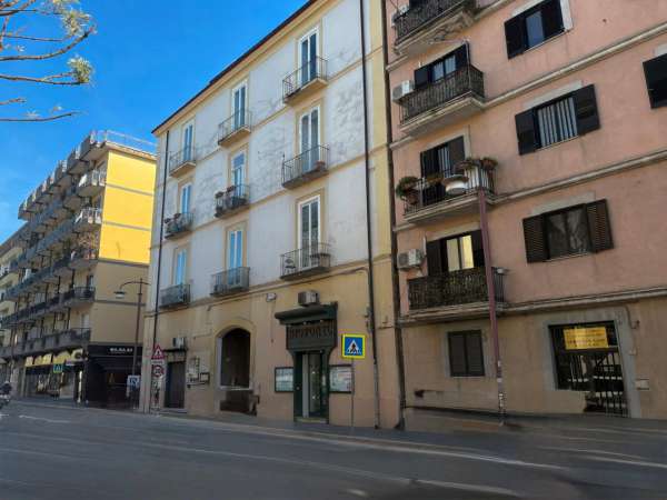 Foto Appartamento in vendita a Caserta