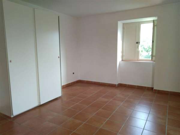 Foto Appartamento in vendita a Caserta
