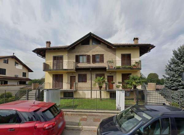 Foto Appartamento in Vendita a Casorezzo Via G. Papini,  22