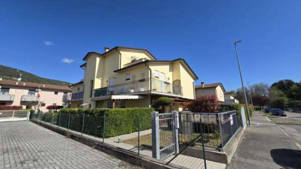 Foto Appartamento in vendita a Castegnero