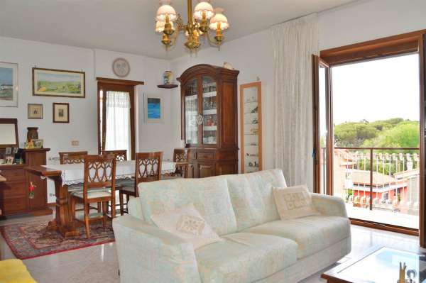 Foto Appartamento in vendita a Castel Gandolfo