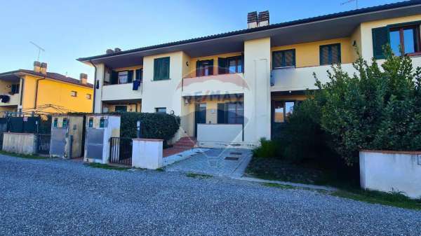 Foto Appartamento in vendita a Castelfiorentino