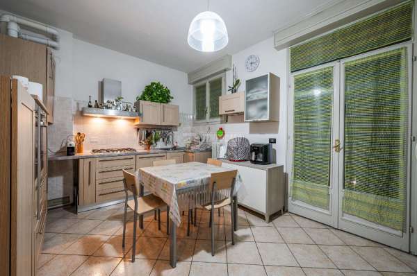 Foto Appartamento in vendita a Castelfranco Emilia