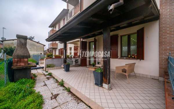 Foto Appartamento in vendita a Castelfranco Emilia