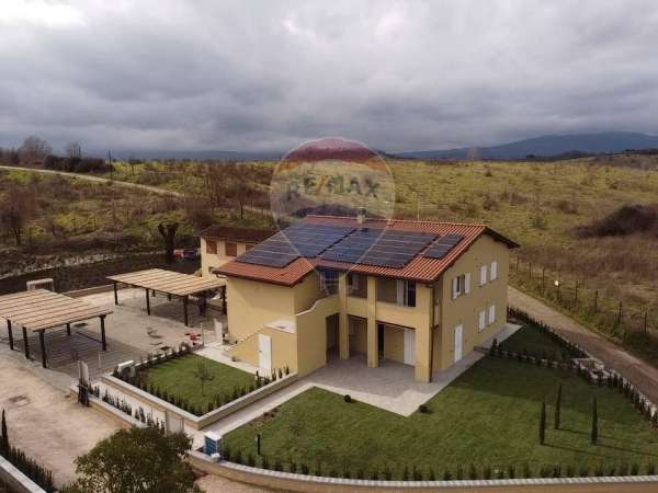 Foto Appartamento in vendita a Castelfranco Piandisc�