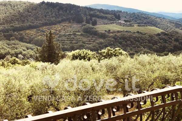 Foto Appartamento in vendita a Castellina In Chianti