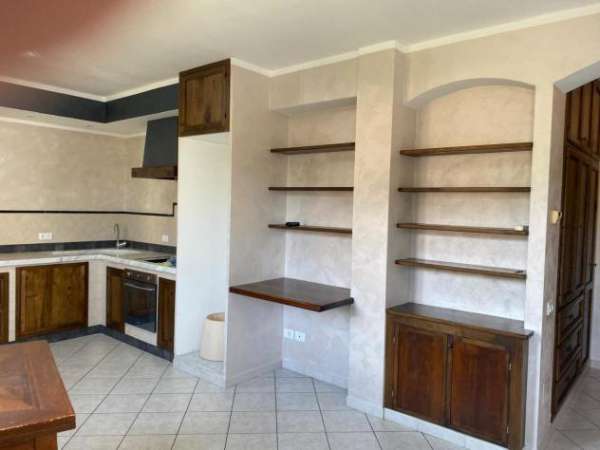 Foto Appartamento in vendita a Castelnuovo Magra