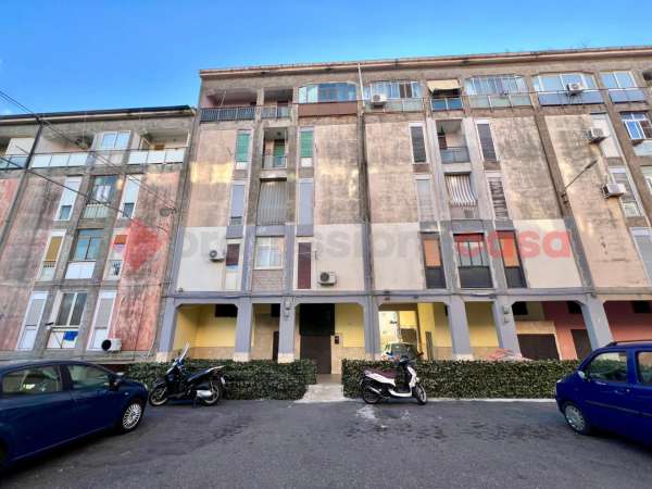 Foto Appartamento in vendita a Catania