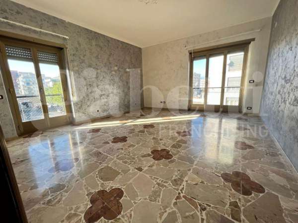 Foto Appartamento in vendita a Catania