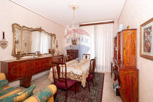 Foto Appartamento in vendita a Catania