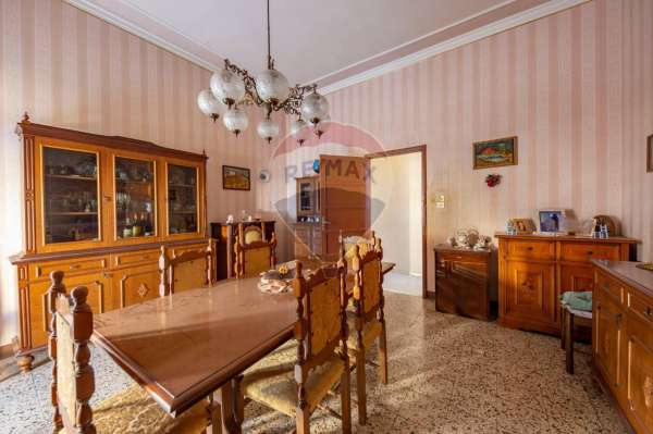Foto Appartamento in vendita a Catania