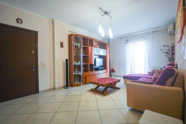 Foto Appartamento in vendita a Catania
